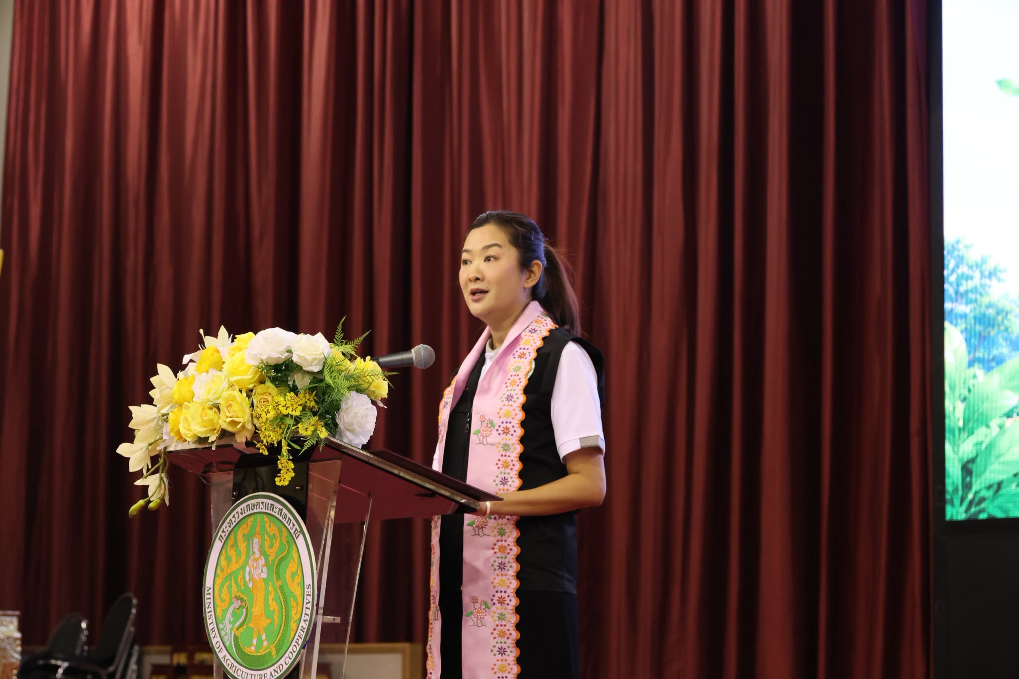 title - ส.ป.ก. ร่วมติดตาม รมช.กษ. นางสาวปิยะรัฐชย์ ติยะไพรัช ลงพื้นที่ตรวจราชการ จังหวัดปทุมธานี